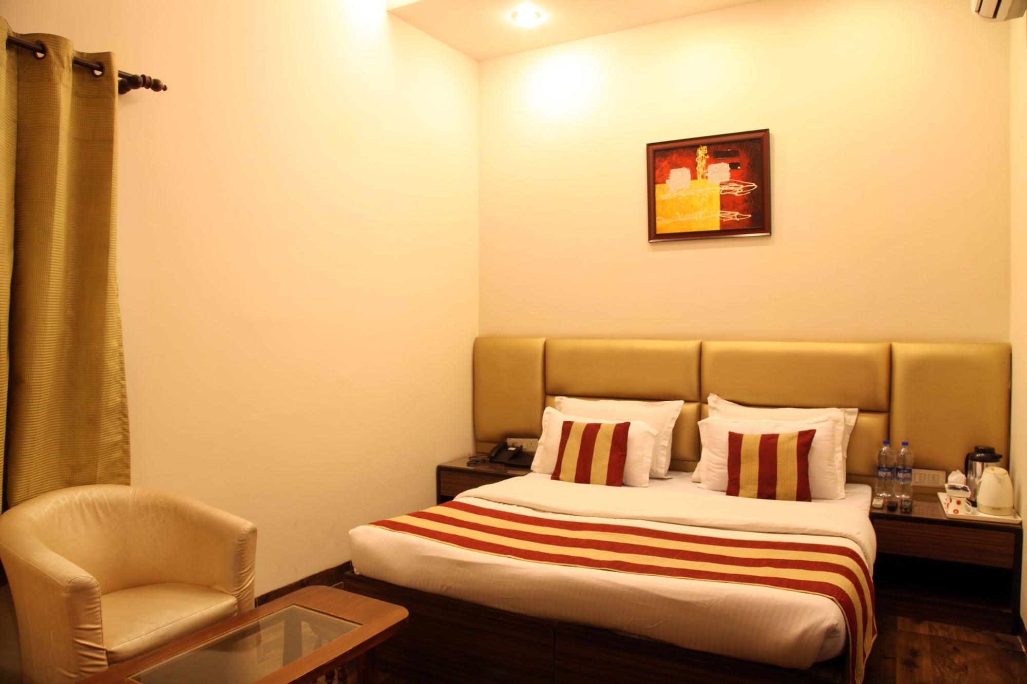 Rupam Hotel Δελχί Εξωτερικό φωτογραφία