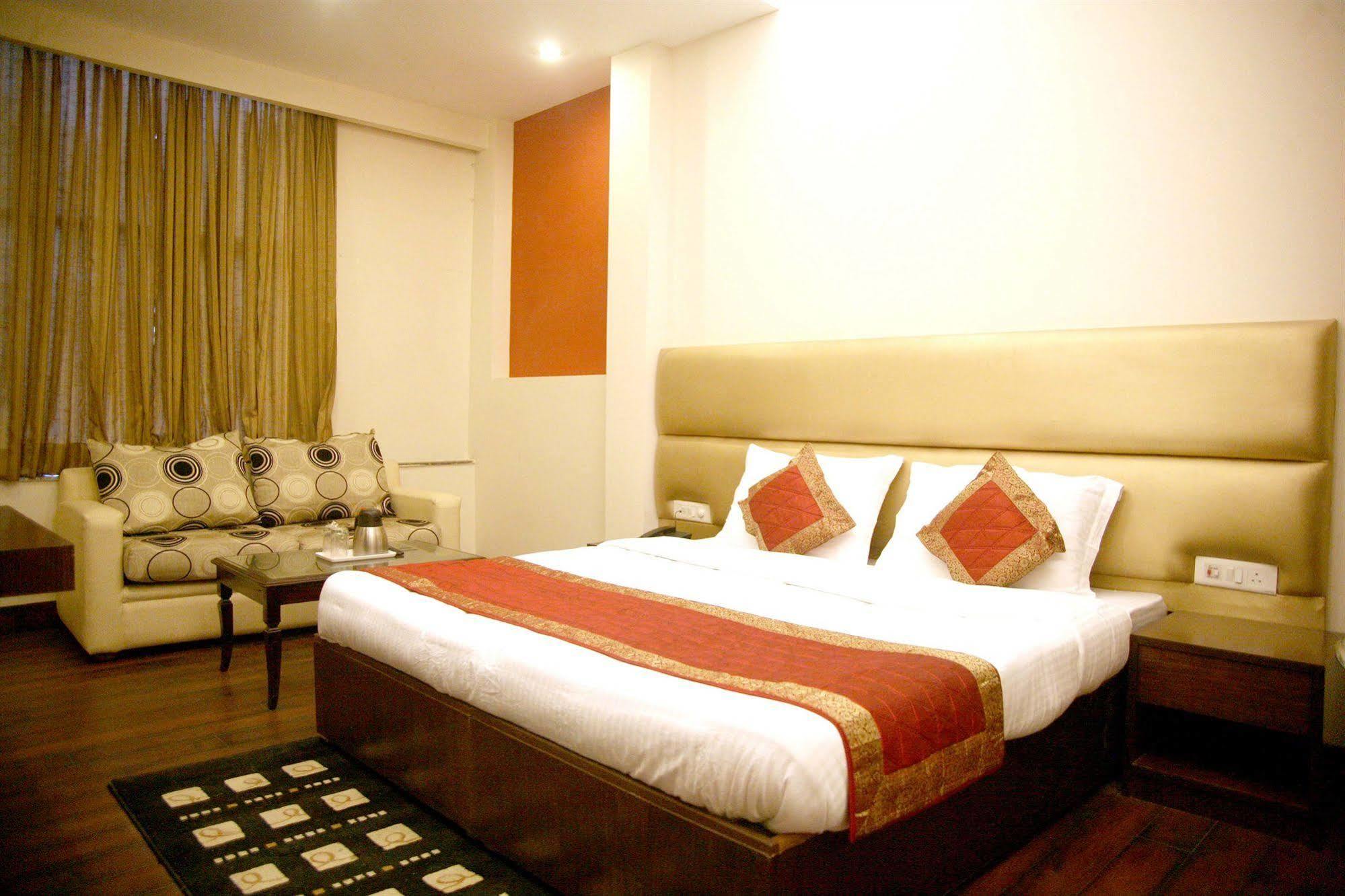 Rupam Hotel Δελχί Εξωτερικό φωτογραφία