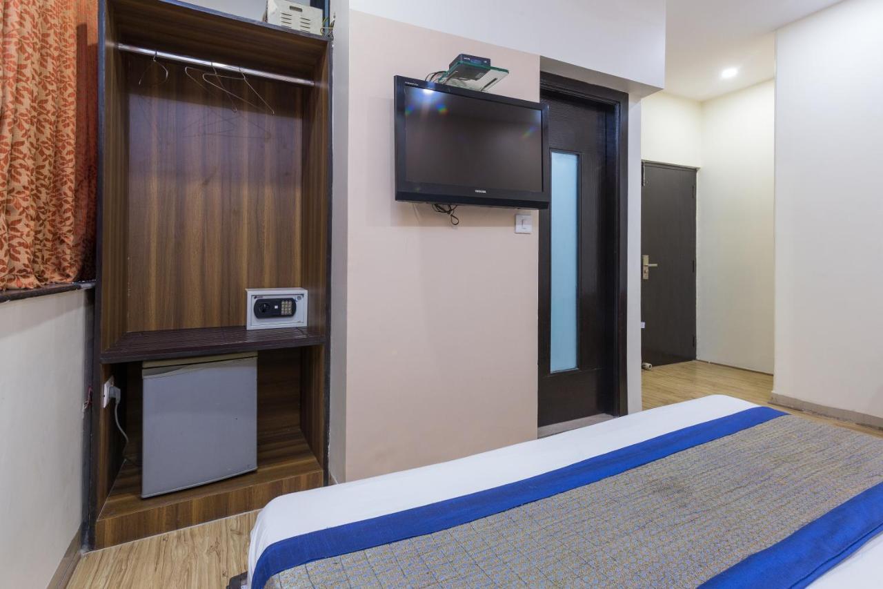 Rupam Hotel Δελχί Εξωτερικό φωτογραφία